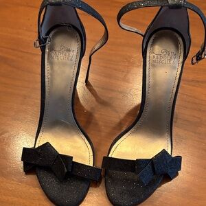 Badgley Mischka Black Glitter Bow Ankle-Strap Heels NWOT